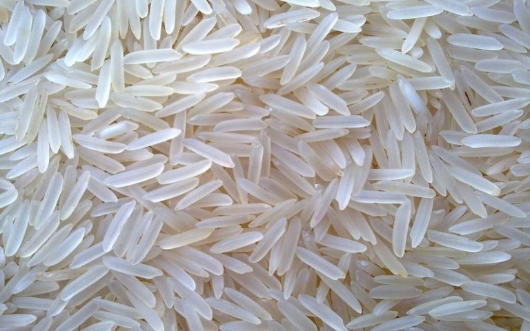 Raw_white_long-grain_rice
