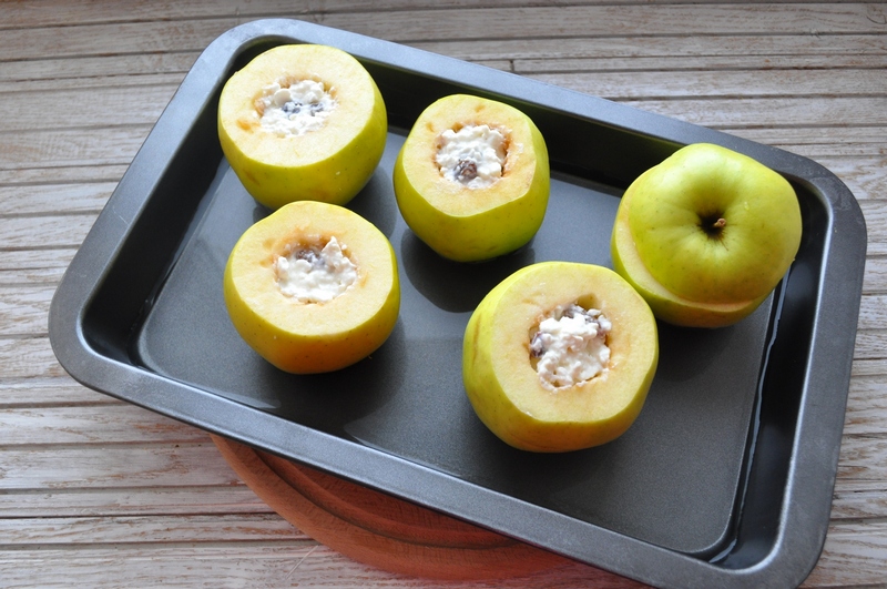 Baked_apples_with_cottage_cheese_filling Baked_apples_with_cottage_cheese_filling