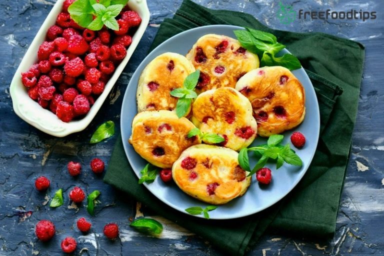 Fluffy yogurt pancakes with raspberry