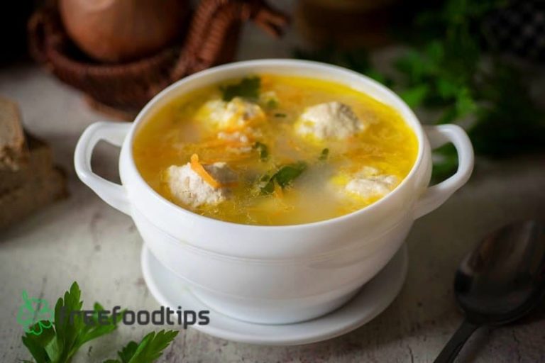 Soup with Chicken Meatballs