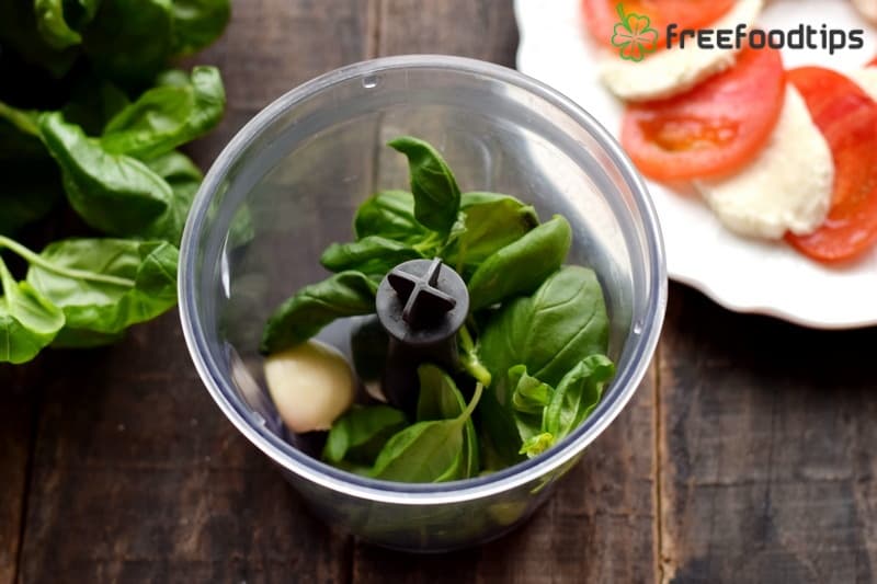 Step_4 How to make Caprese salad Step_4 How to make Caprese salad