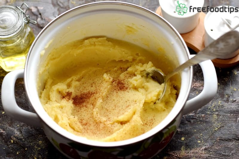 Step_3 How to make casserole with mashed potato and minced meat