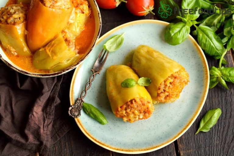Boiled stuffed peppers with ground beef and rice