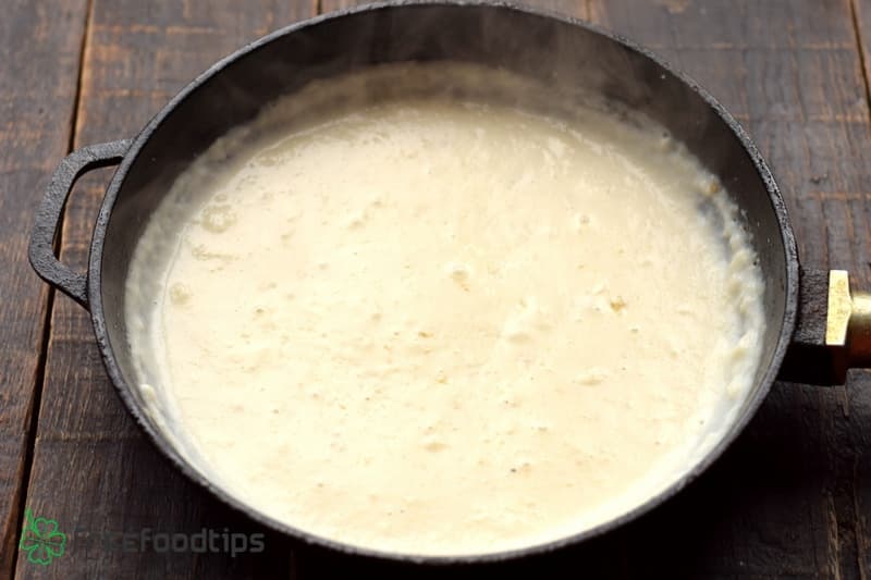 Make béchamel sauce